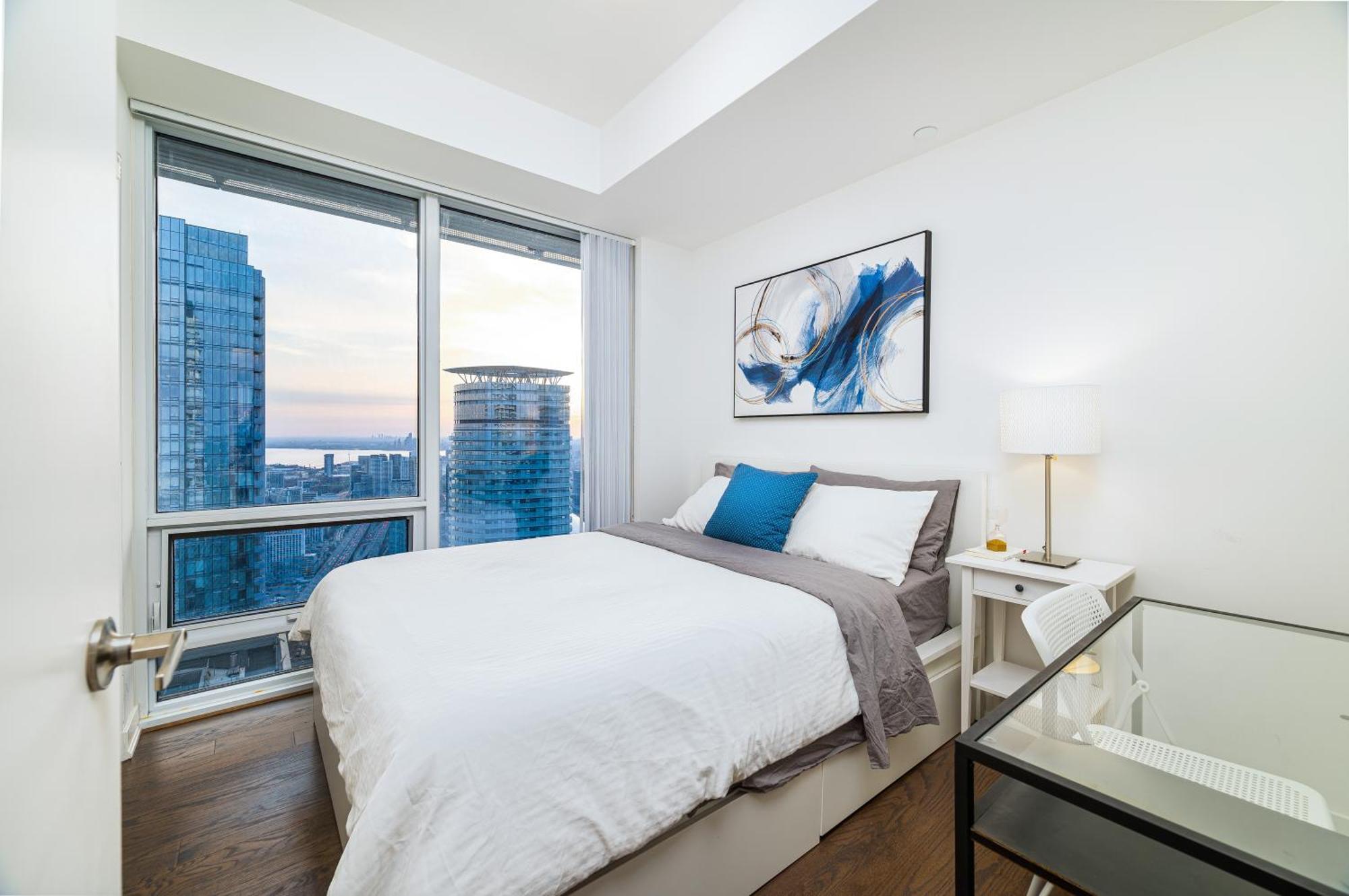 Presidential Suite Heart Of Downtown With Stunning View Торонто Экстерьер фото